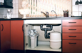 Under-sink reverse osmosis system installation